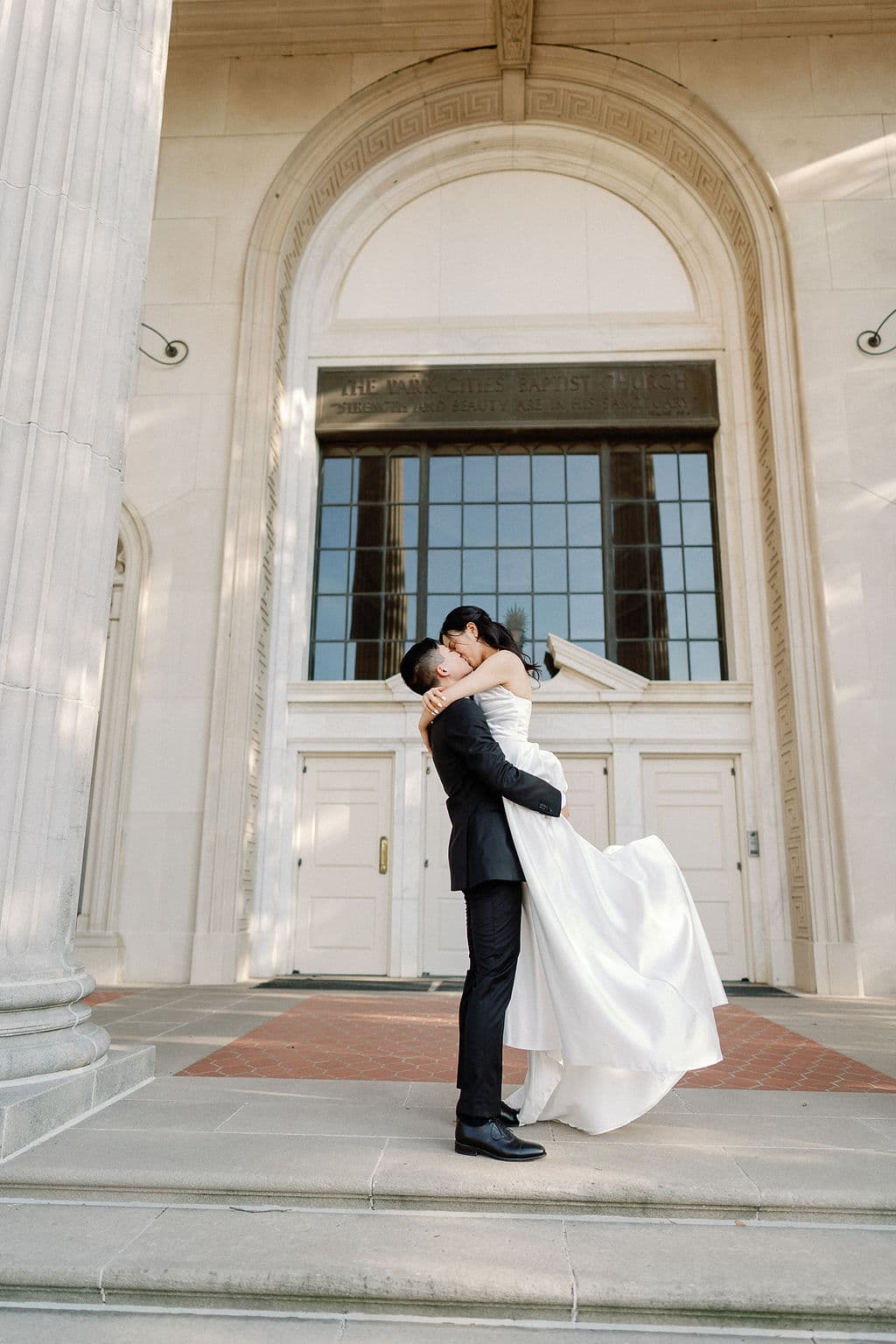 Bride getting ready for modern Dallas Arts District wedding by DnPixels